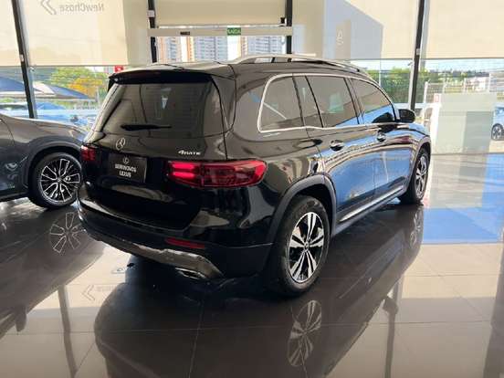 MERCEDES-BENZ-GLB 220-2024