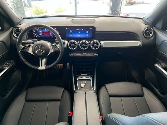 MERCEDES-BENZ-GLB 220-2.0 MHEV PROGRESSIVE 4MATIC 8G-DCT MERCEDES-BENZ-GLB 220-2024