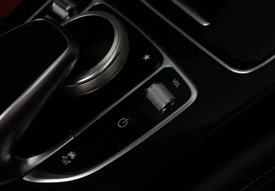 MERCEDES-BENZ-GLC 250-2019
