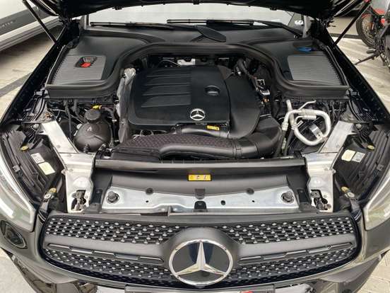 MERCEDES-BENZ-GLC 300-2020