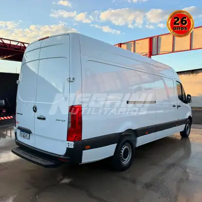 MERCEDES-BENZ-SPRINTER-2021