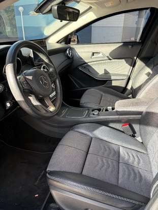MERCEDES-BENZ-GLA 200-2019