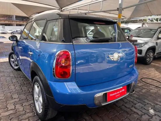 MINI-COUNTRYMAN-2010