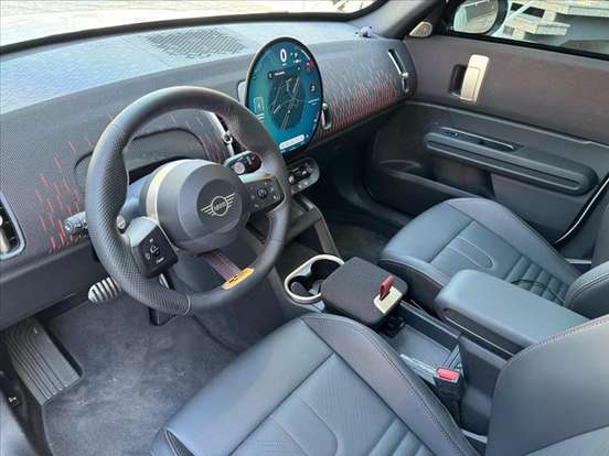 MINI-COUNTRYMAN-2025