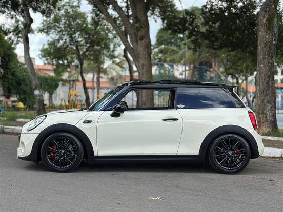 MINI-COOPER-2.0 S EXCLUSIVE 16V TURBO GASOLINA 2P AUTOMÁTICO MINI-COOPER-2016