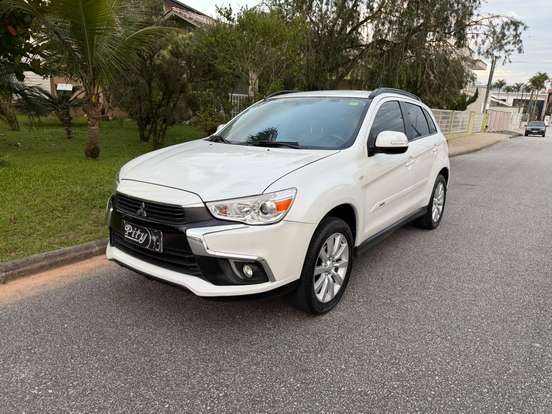 MITSUBISHI-ASX-2016