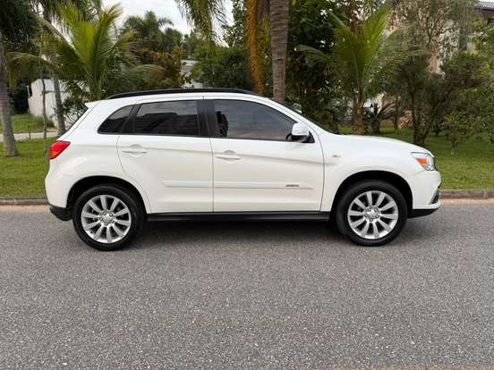 MITSUBISHI-ASX-2016