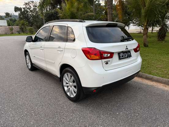 MITSUBISHI-ASX-2016