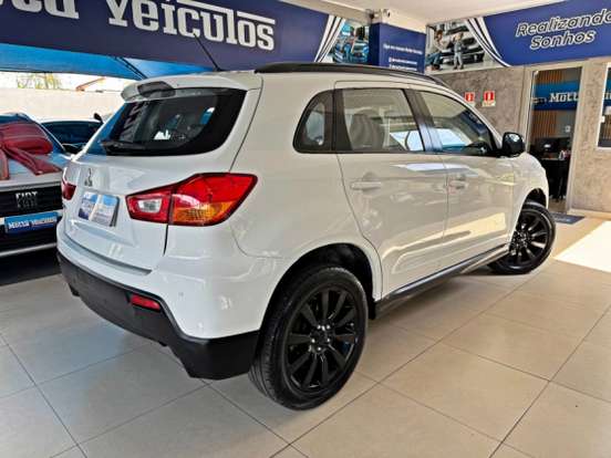 MITSUBISHI-ASX-2014
