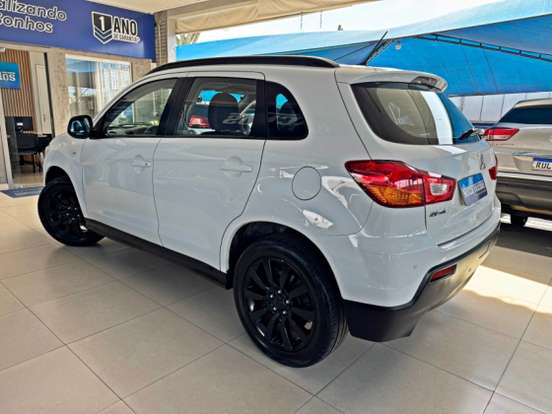 MITSUBISHI-ASX-2014