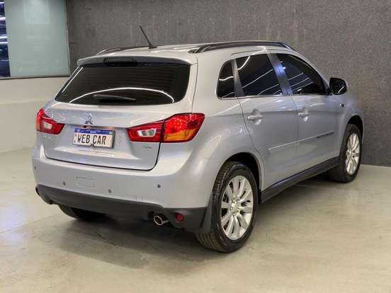 MITSUBISHI-ASX-2015