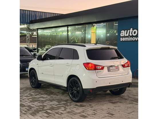 MITSUBISHI-ASX-2015