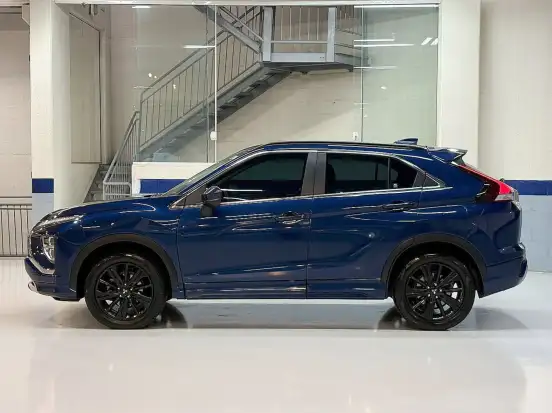 MITSUBISHI-ECLIPSE CROSS-2023