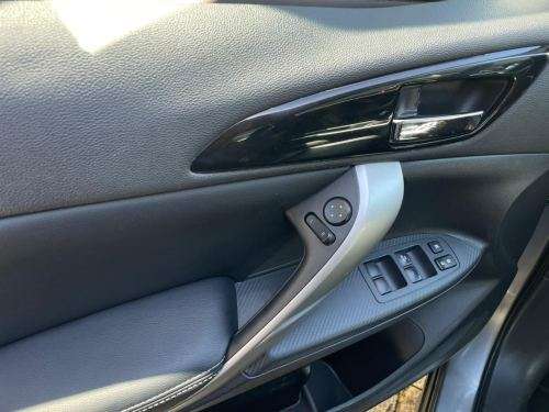 MITSUBISHI-ECLIPSE CROSS-2024