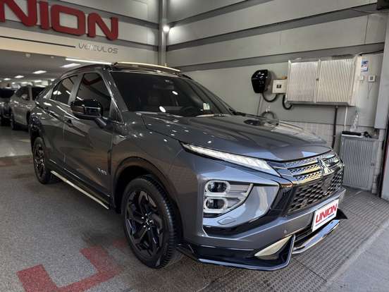 MITSUBISHI-ECLIPSE CROSS-1.5 MIVEC TURBO GASOLINA HPE-S BLACK S-AWC CVT MITSUBISHI-ECLIPSE CROSS-2025