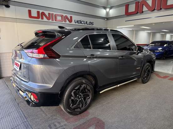 MITSUBISHI-ECLIPSE CROSS-1.5 MIVEC TURBO GASOLINA HPE-S BLACK S-AWC CVT MITSUBISHI-ECLIPSE CROSS-2025