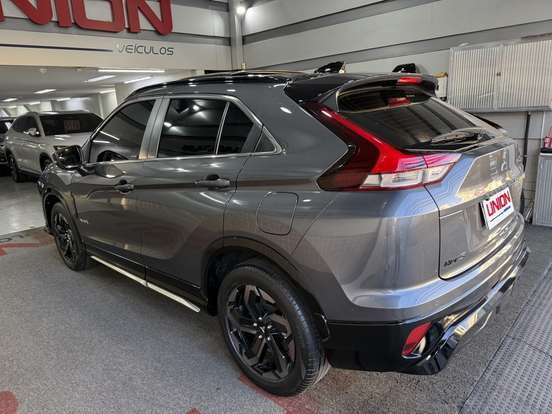 MITSUBISHI-ECLIPSE CROSS-1.5 MIVEC TURBO GASOLINA HPE-S BLACK S-AWC CVT MITSUBISHI-ECLIPSE CROSS-2025