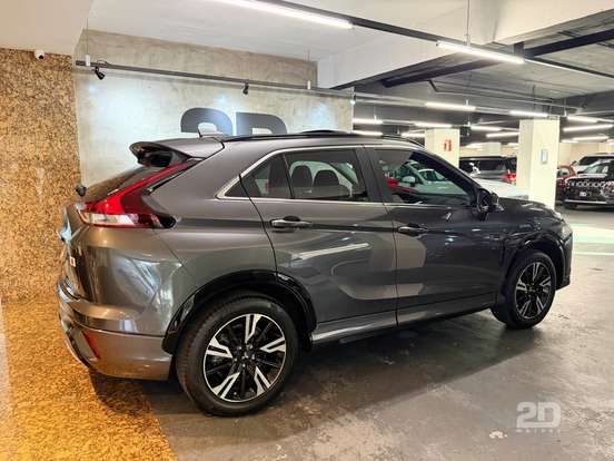 MITSUBISHI-ECLIPSE CROSS-2024