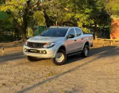 MITSUBISHI L200 TRITON 2.4 16V TURBO DIESEL GL CD 4X4 MANUAL MITSUBISHI L200 TRITON 2.4 16V TURBO DIESEL GL CD 4X4 MANUAL