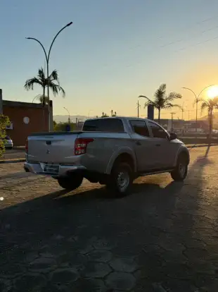 MITSUBISHI-L200 TRITON-2022