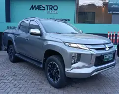 MITSUBISHI L200 TRITON 2.4 16V TURBO DIESEL SPORT HPE CD 4P 4X4 AUTOMÁTICO MITSUBISHI L200 TRITON 2.4 16V TURBO DIESEL SPORT HPE CD 4P 4X4 AUTOMÁTICO