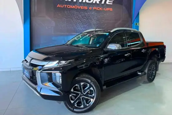 MITSUBISHI L200 TRITON 2.4 16V TURBO DIESEL SPORT HPE-S CD 4P 4X4 AUTOMÁTICO