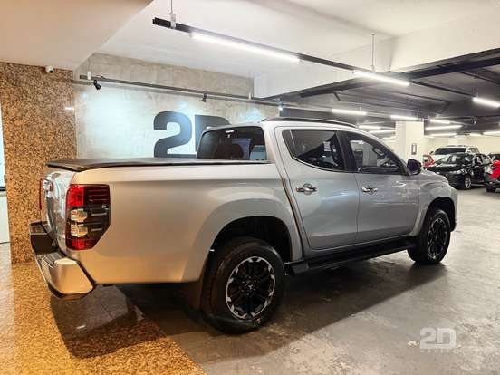 MITSUBISHI-L200 TRITON-2023