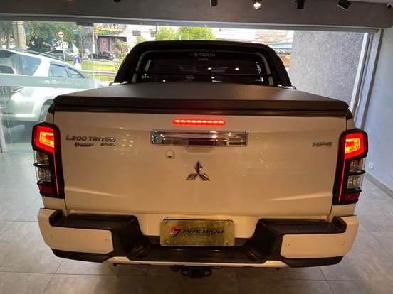 MITSUBISHI-L200 TRITON-2.4 16V TURBO DIESEL SPORT HPE CD 4P 4X4 AUTOMÁTICO MITSUBISHI-L200 TRITON-2023
