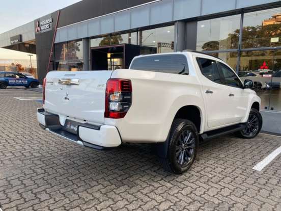 MITSUBISHI-L200 TRITON-2024