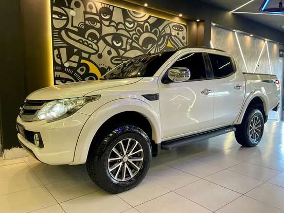MITSUBISHI-L200 TRITON-2.4 16V TURBO DIESEL SPORT HPE-S CD 4P 4X4 AUTOMÁTICO MITSUBISHI-L200 TRITON-2020