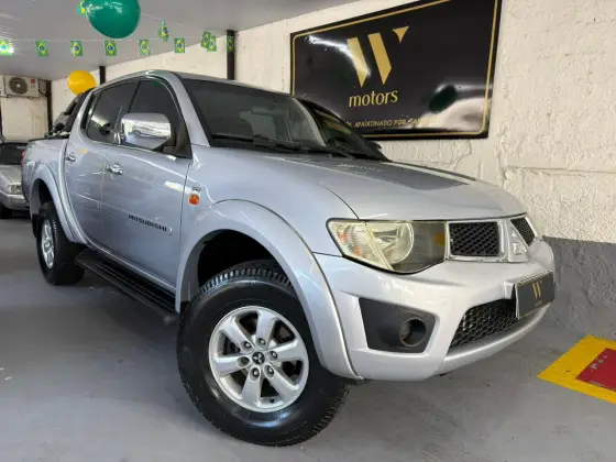 MITSUBISHI L200 TRITON 3.2 HPE 4X4 CD 16V TURBO INTERCOOLER DIESEL 4P AUTOMÁTICO MITSUBISHI L200 TRITON 3.2 HPE 4X4 CD 16V TURBO INTERCOOLER DIESEL 4P AUTOMÁTICO