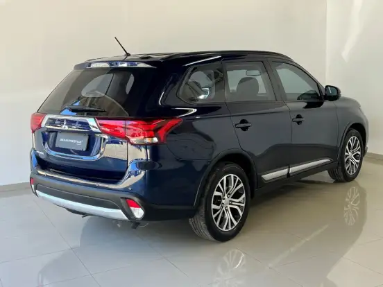 MITSUBISHI-OUTLANDER-2015