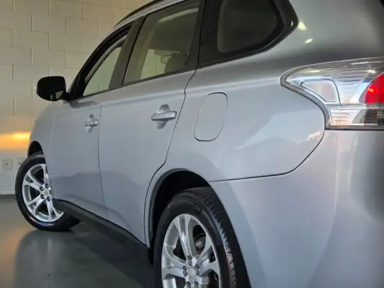 MITSUBISHI-OUTLANDER-2.0 16V GASOLINA 4P AUTOMÁTICO MITSUBISHI-OUTLANDER-2014