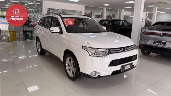 MITSUBISHI-OUTLANDER-2014
