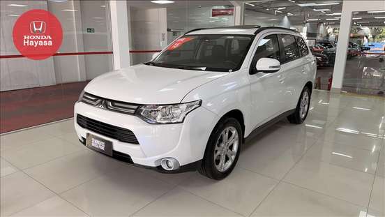 MITSUBISHI-OUTLANDER-2014