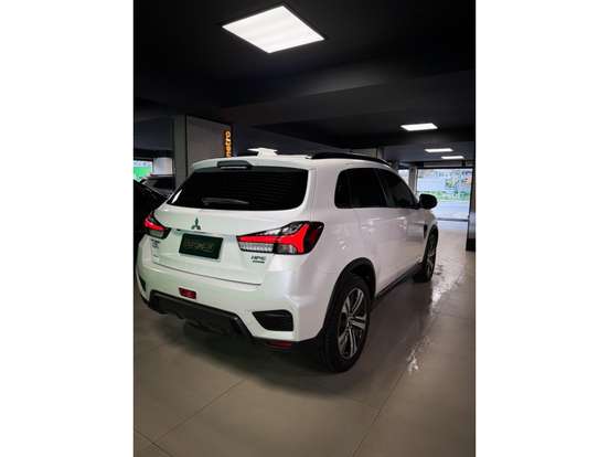 MITSUBISHI-OUTLANDER-2.0 MIVEC GASOLINA HPE AUTOMÁTICO MITSUBISHI-OUTLANDER-2020