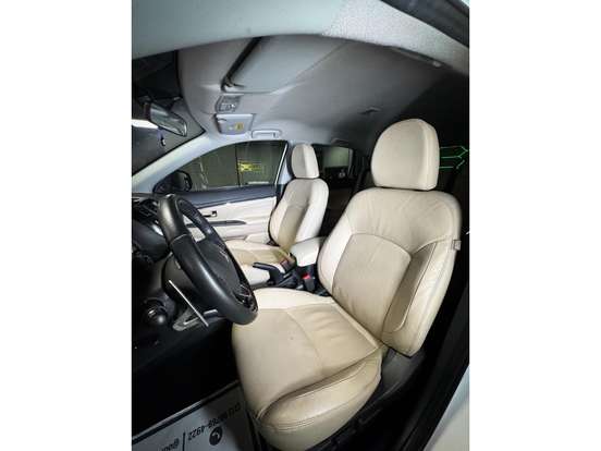 MITSUBISHI-OUTLANDER-2.0 MIVEC GASOLINA HPE AUTOMÁTICO MITSUBISHI-OUTLANDER-2020