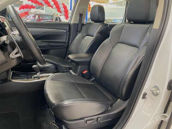 MITSUBISHI-OUTLANDER-2.0 MIVEC GASOLINA HPE AUTOMÁTICO MITSUBISHI-OUTLANDER-2018