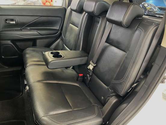 MITSUBISHI-OUTLANDER-2.0 MIVEC GASOLINA HPE AUTOMÁTICO MITSUBISHI-OUTLANDER-2018
