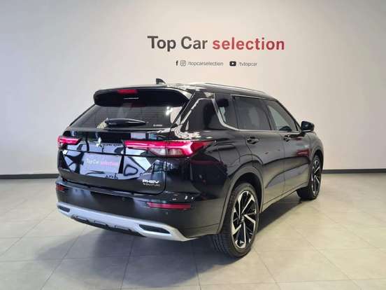 MITSUBISHI-OUTLANDER-2.4 PHEV SIGNATURE S-AWC DHT MITSUBISHI-OUTLANDER-2025