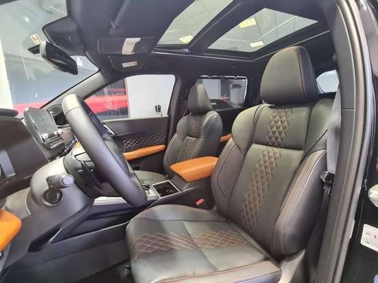 MITSUBISHI-OUTLANDER-2.4 PHEV SIGNATURE S-AWC DHT MITSUBISHI-OUTLANDER-2025
