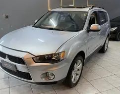 MITSUBISHI OUTLANDER 3.0 GT 4X4 V6 24V GASOLINA 4P AUTOMÁTICO MITSUBISHI OUTLANDER 3.0 GT 4X4 V6 24V GASOLINA 4P AUTOMÁTICO