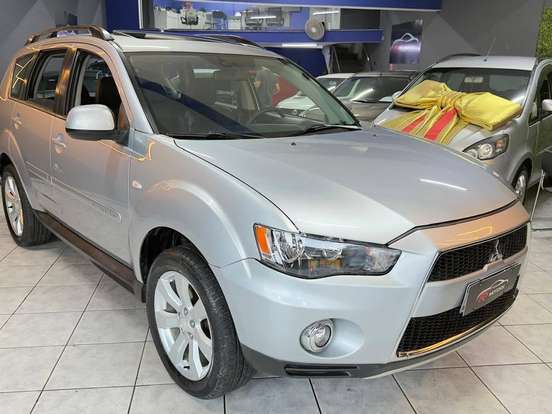 MITSUBISHI-OUTLANDER-3.0 GT 4X4 V6 24V GASOLINA 4P AUTOMÁTICO MITSUBISHI-OUTLANDER-2011