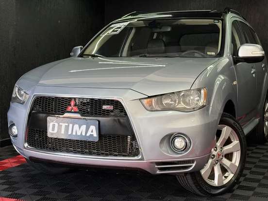 MITSUBISHI-OUTLANDER-2013