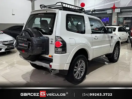 MITSUBISHI-PAJERO FULL-3.2 HPE 4X4 16V TURBO INTERCOOLER DIESEL 2P AUTOMÁTICO MITSUBISHI-PAJERO FULL-2016