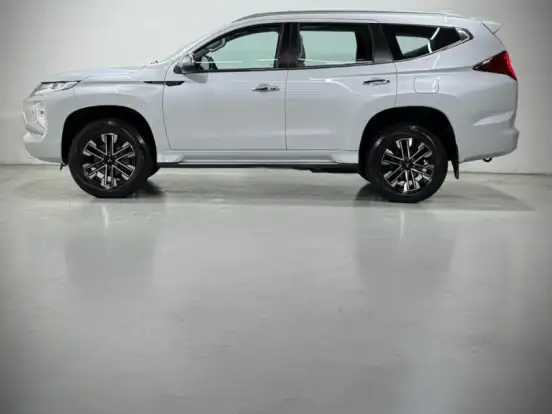 MITSUBISHI-PAJERO SPORT-2.4 16V MIVEC TURBO DIESEL HPE-S AWD AUTOMÁTICO MITSUBISHI-PAJERO SPORT-2024