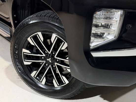 MITSUBISHI-PAJERO SPORT-2.4 16V MIVEC TURBO DIESEL HPE-S AWD AUTOMÁTICO MITSUBISHI-PAJERO SPORT-2020