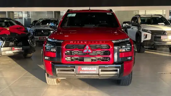 MITSUBISHI-TRITON-2025