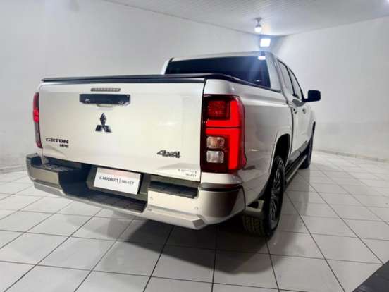 MITSUBISHI-TRITON-2025