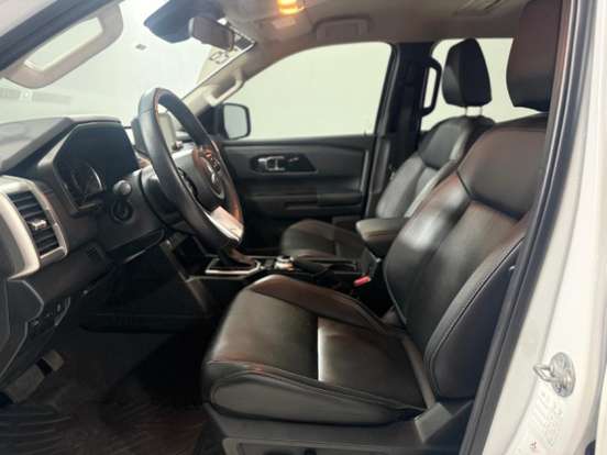 MITSUBISHI-TRITON-2.4 BITURBO DIESEL CD HPE 4X4 AUTOMÁTICO MITSUBISHI-TRITON-2025